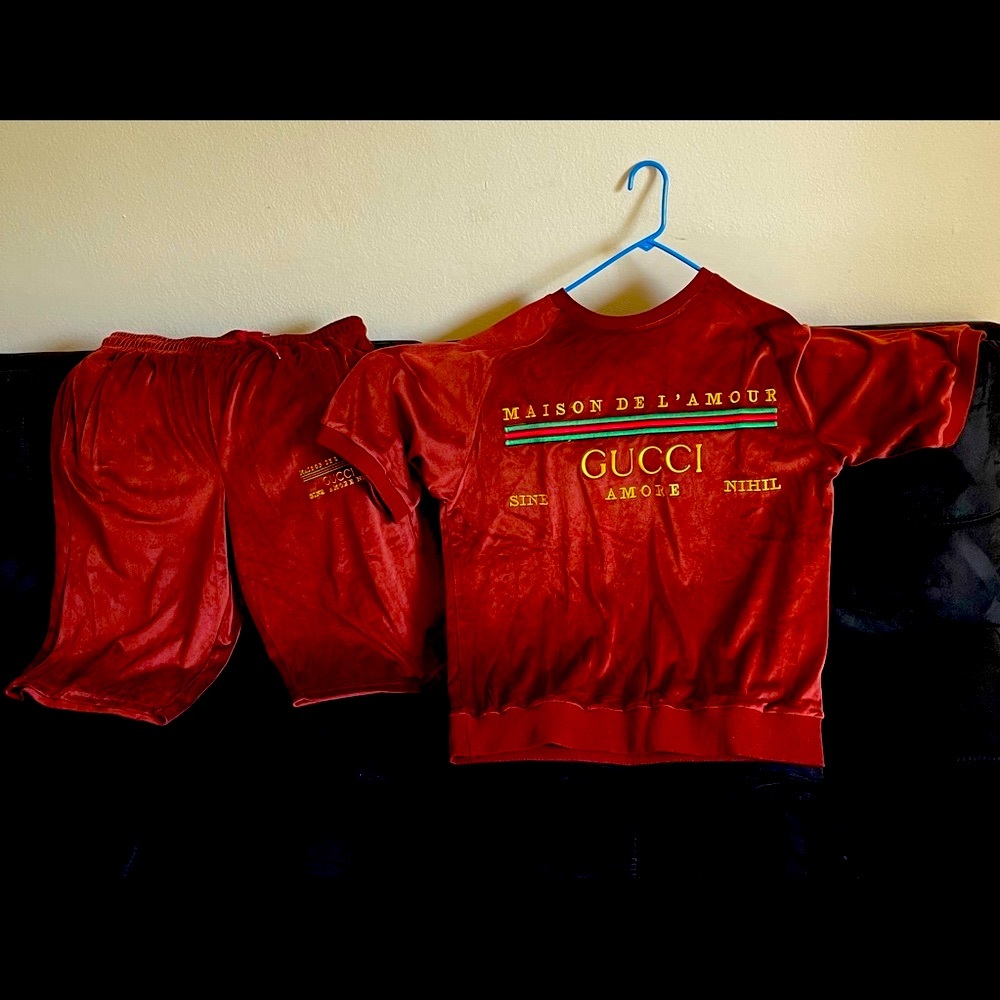 SUEADE VELOUR SHORTS SUIT